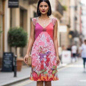 Save The Queen Foral Mini Dress Size 10 (XL)